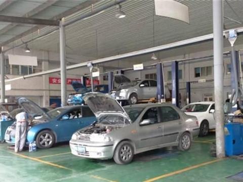 男子去4S店保养留心眼，车上放了张纸条，获4S店赔偿2万元！