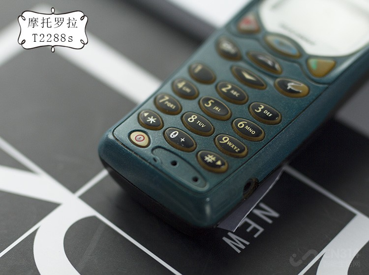 摩托罗拉t系列回顾:它不该做手机,它应该是个广告商__财经头条