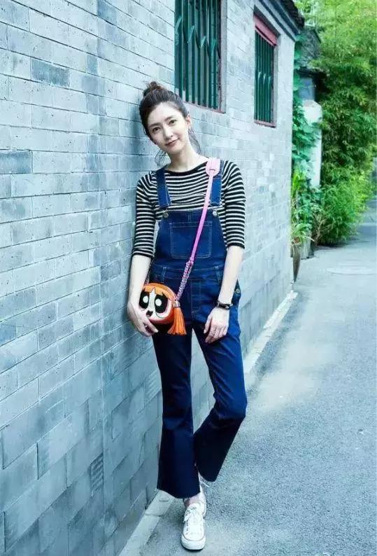 拍照姿势怎么摆