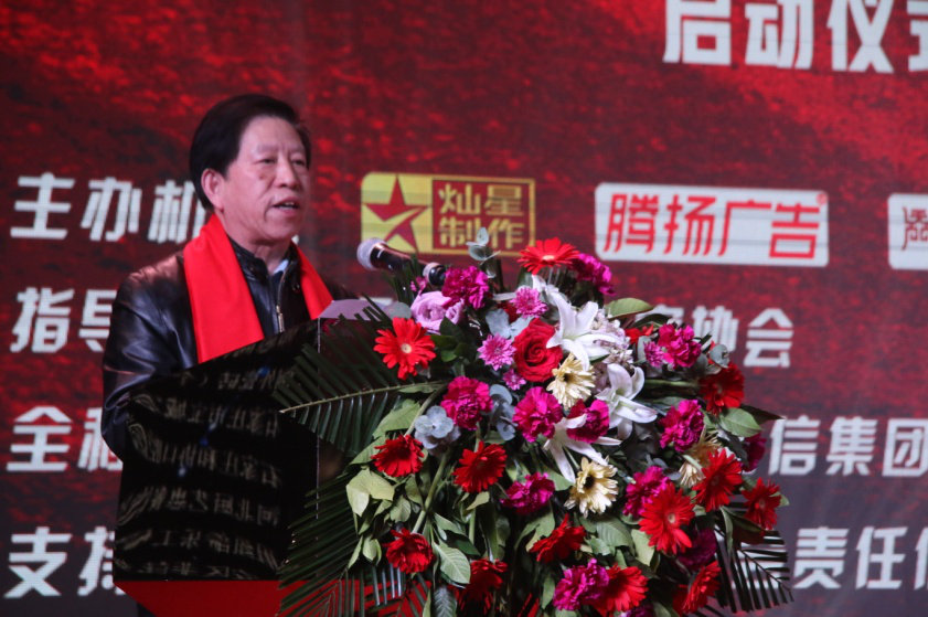 老师可持枪上课 美国佛州通过教师配枪法案