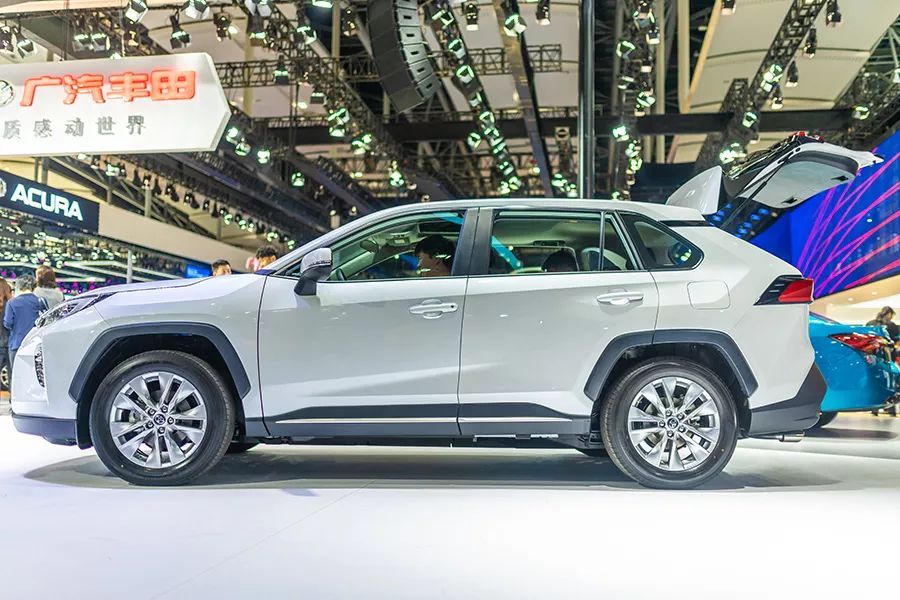 实拍威兰达,2种动力/3种四驱,实力看齐RAV4,未上市便预定爆款?