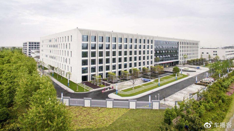 吉利汽车将研发具备病毒防范功能的全方位健康汽车