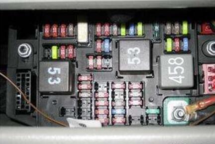 如何检查保险片的好坏？