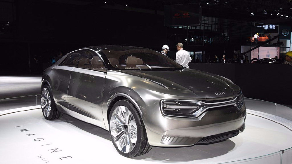 设计超拉风，对开门＋21块中控屏，这辆起亚将实现量产