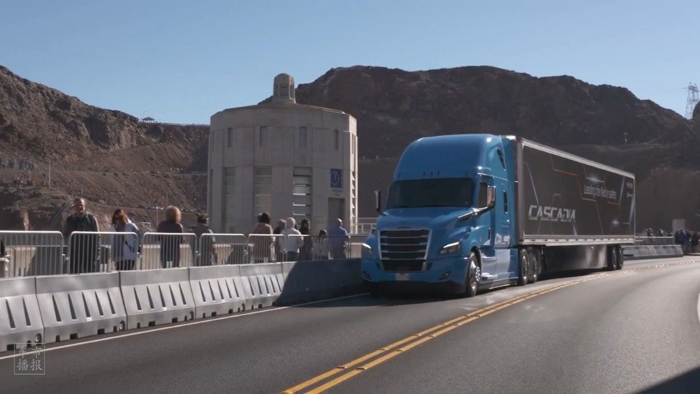 福莱纳 Cascadia 卡车