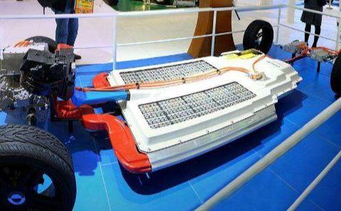 12缸自然进气，千匹加万转，网友：只有中国喷子可与之比拟