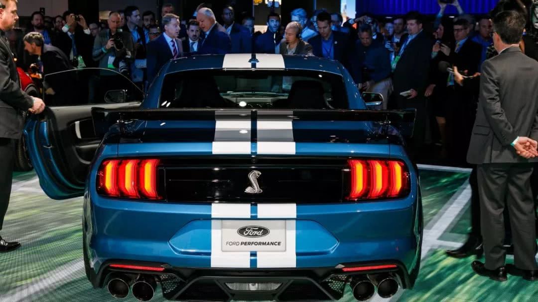 最强Mustang Shelby GT500动力超710马力，或有手挡车型可选！