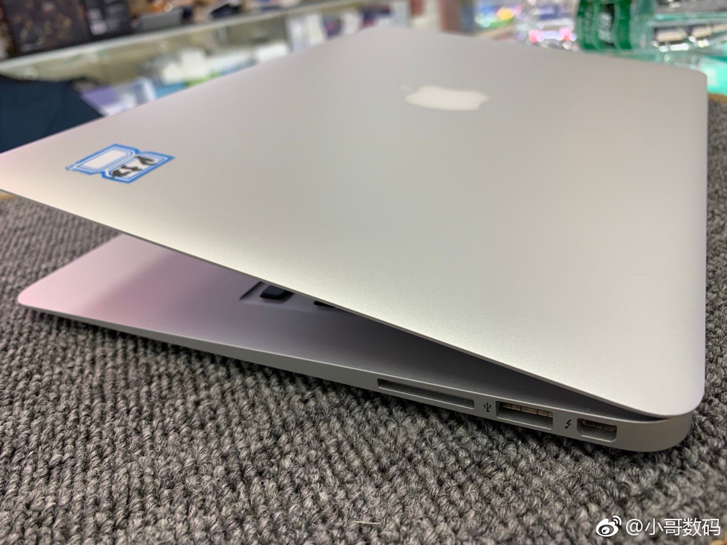 超薄17款国行macbook air d32,配置:13