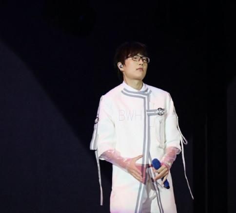 适合v网友时听的歌,许嵩《幻胖》上榜,网友:只服瘦脸针一边张嘴疼图片