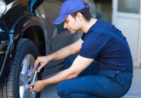 修车师傅：汽车这几个部位比较特殊，保养的太勤快