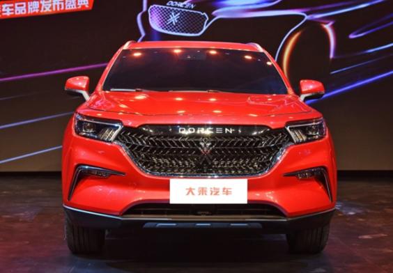 与众泰不分伯仲一新生车企造惊艳SUV，“4个箭头”车标极具创意