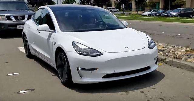 懂车皇：特斯拉Model 3低功率版自降身价同时，还树立那么多敌人