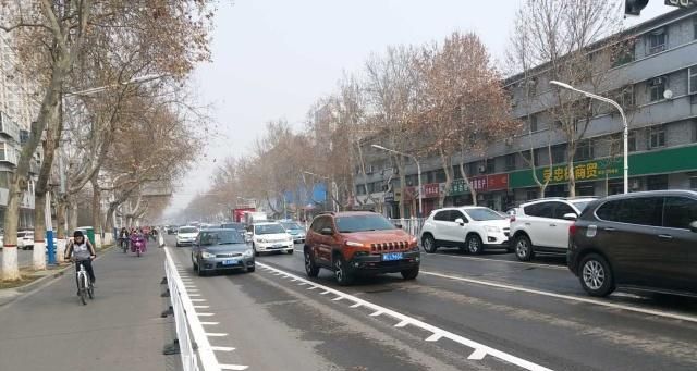 遇到潮汐车道该怎么开?不要慌,你需要注意这几