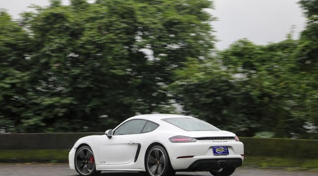 Porsche 718 Cayman GTS来袭:感受其性能魅力!