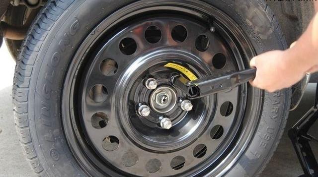 奔驰膨胀了!新车66万漏油、59万掉轮,PDI其实是个笑话?