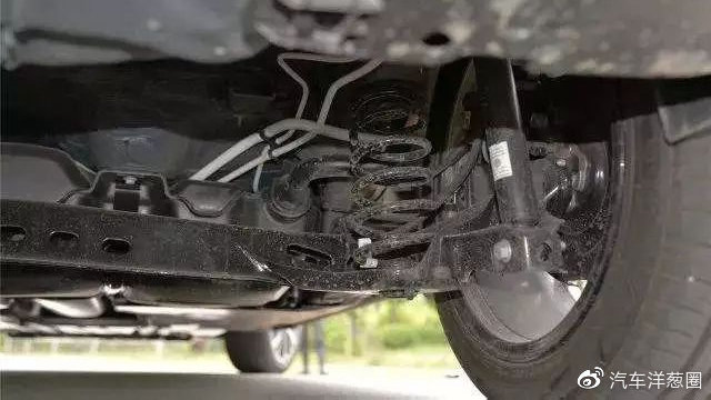10万公里不换减震器等于定时炸弹？别被商家忽悠了！