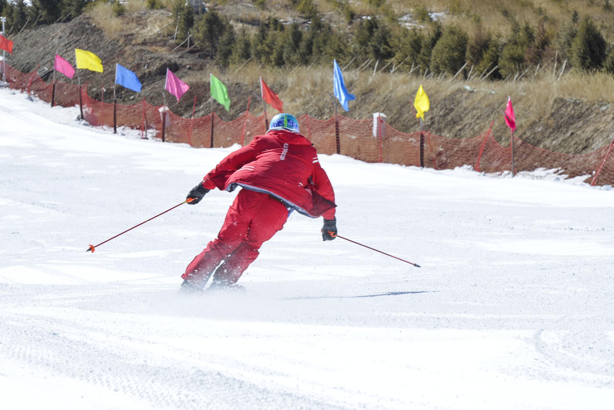 甘肃武威:马牙雪山脚下的乌鞘岭滑雪场,一个让人激情四射的地方