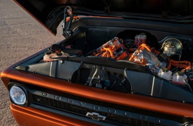 雪佛兰E-10 Concept官图发布 外形依旧经典