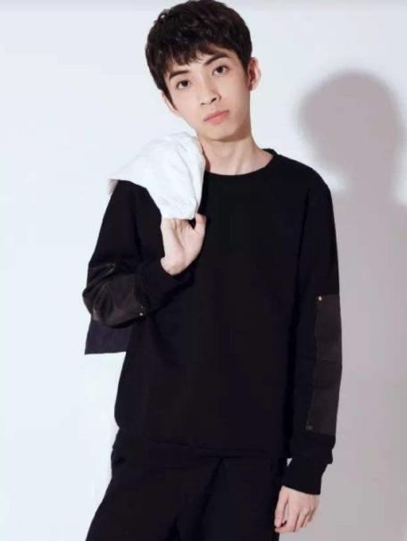 PDD旗下又一大将小马入驻斗鱼直播,2月2日开