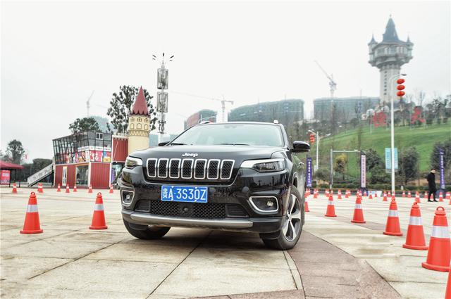 7.49秒破百实力 全新Jeep自由光贵阳试驾