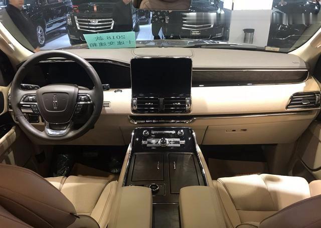 林肯车近6米长,全尺寸加长suv,比领航员霸气,搭载3.5t