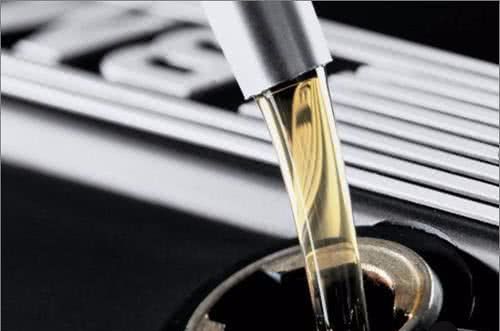 使用全合成机油，真的1万公里做保养？老司机亲身作答