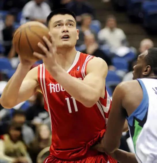 周琦稳了,姚明亲自下场给NBA球队推荐周琦,难