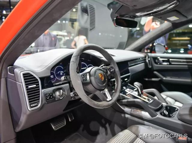 全新保时捷Cayenne Coupe 4.0T实拍，豪哥们的新宠，售价190万！