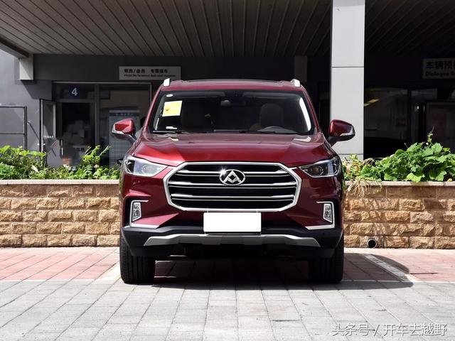 国产中大型SUV硬汉,搭载2.0T+四驱系统,上汽大通D90