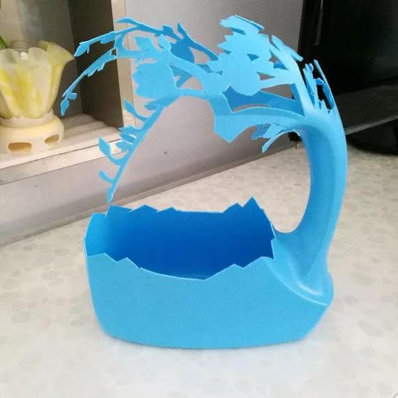 用完的洗衣液桶,咔嚓剪2刀,1年的花盆都