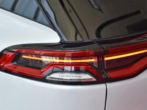 这款国产黑马，起售价24万，无优惠