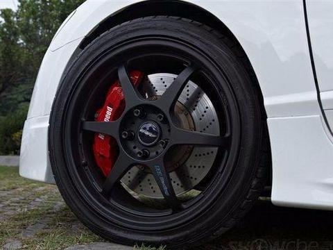 为什么相同的条件下我的轮胎要换了，人家的还可以用好久！