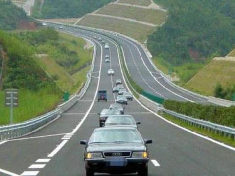 车子上高速也是一种保养方式，汽车自动优化，还可以整改心态