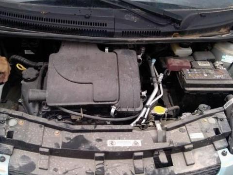 老司机：怎么清理发动机灰尘？别再傻傻用毛巾擦