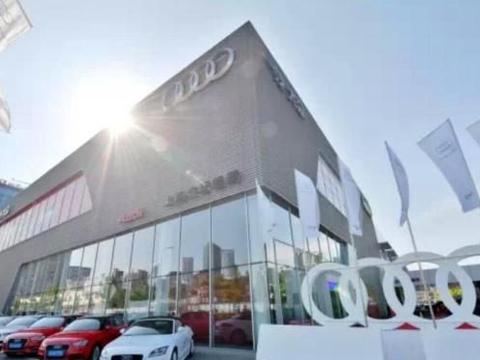 车险买越多越好？别再被4s店忽悠了，有这4种车险完全够用了