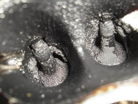 清理积碳只能拉高速吗？老司机教你，用这两个土办法，积碳全跑光