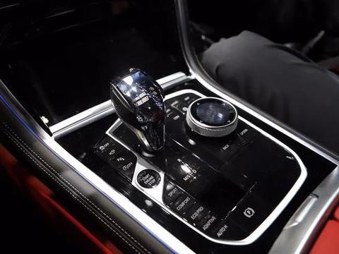 宝马旗舰GT跑车8系，完美诠释力与美的结合