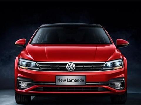 分享高清汽车图片，车身构造协调有序，运动感很强烈