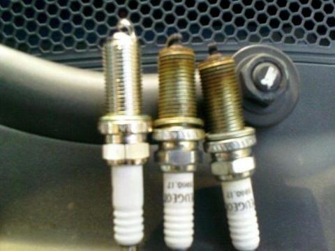 保养汽车时只需要换机油？维修师傅：不换这4个零件保养也没用