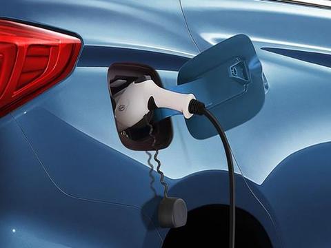 跑高速，途中电动汽车没电怎么办