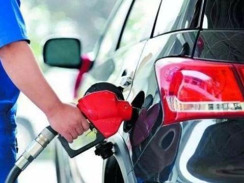 汽车行驶2万里后，这个地方万万要清洗，这样就能轻松省下一箱油