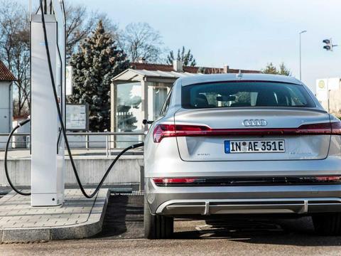 不愁不够用 奥迪将投资1亿欧元建造4500个充电桩