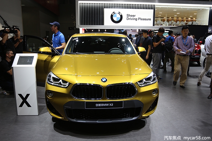 高手云集,豪华入门SUV“战况”激烈,谁最值得入手?