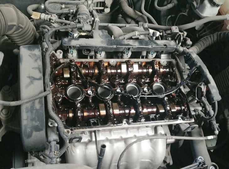 私家车开得越久积碳越严重？修车工：用这3个技巧，积碳立马消失