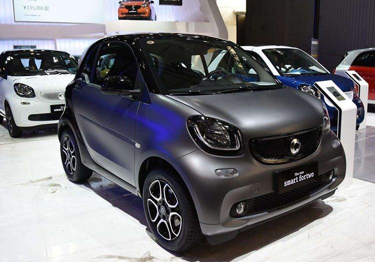 欧拉R1女神版对比Smart fortwo 价格低了一半，还配备自动驾驶