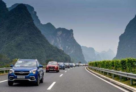 一年不出险保险白买了？这免费服务用一次就回本，很多人还不知道