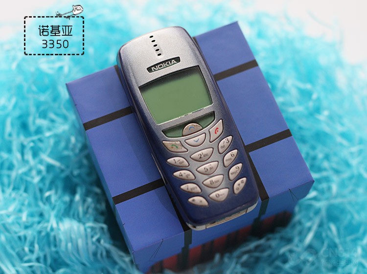 诺基亚2001年机型,诺基亚2011年机型 2001年的 诺基亚3350和3310的设计风格可谓是一脉相承,除了正面,其它