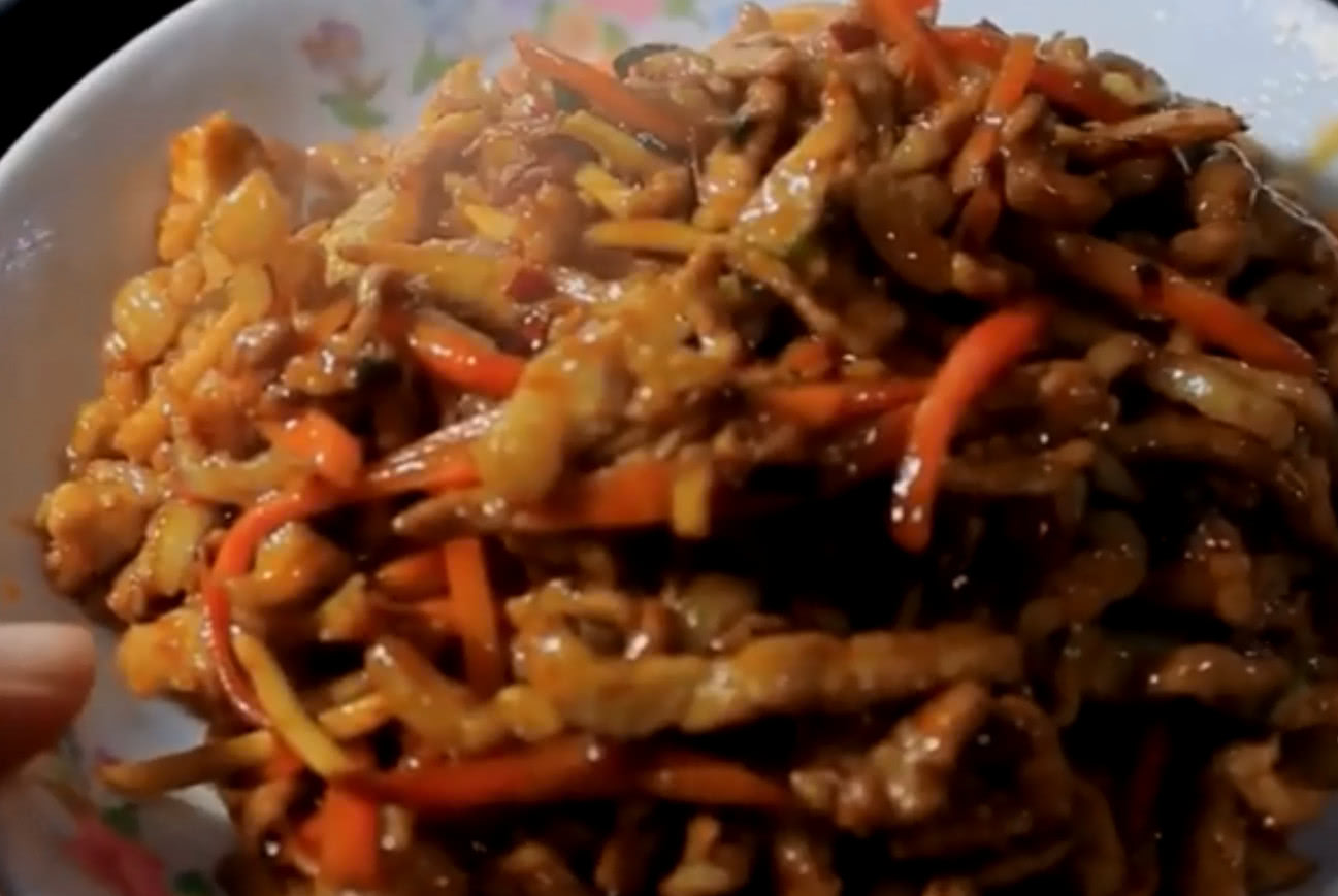 外国人吃了这3道菜,评价中国菜是又稠又甜,我