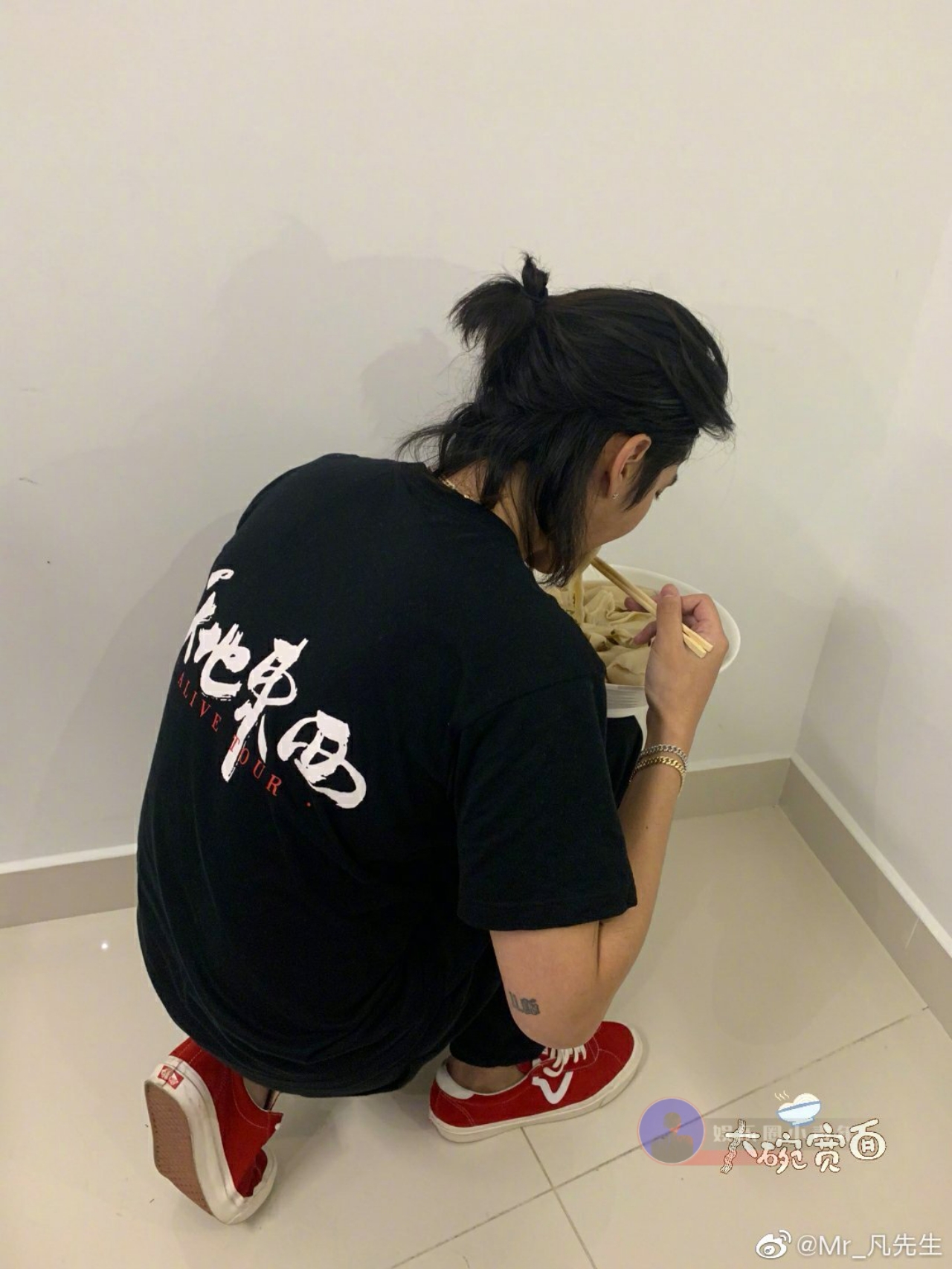 赵丽颖取关黄斌和吴亦凡有什么关系