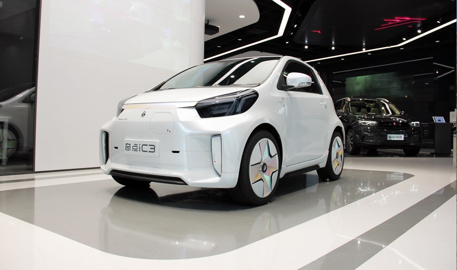 奇点发布iC3,这是一辆老年代步车?
